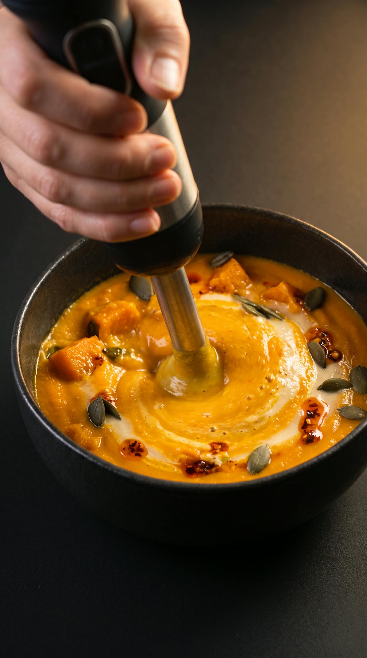 Kürbis Curry Suppe mit Zwiebelcreme – Schritt 3